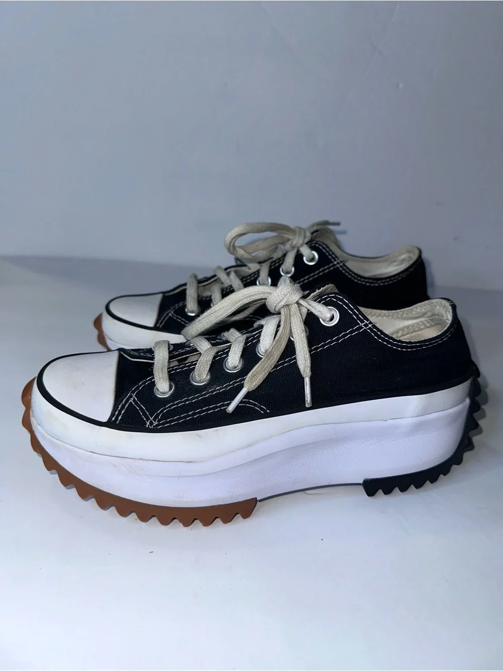 Converse Run Star Hike Shoes Womens Size 6 Black Canvas Low Top Sneakers 168816C